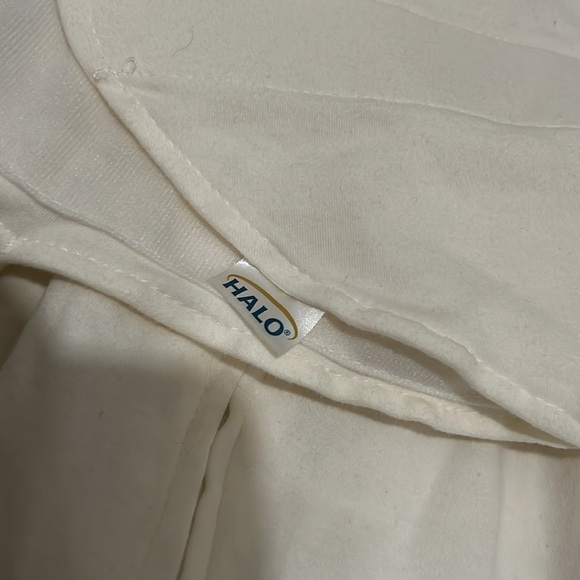 Halo - Picture 2 of 3